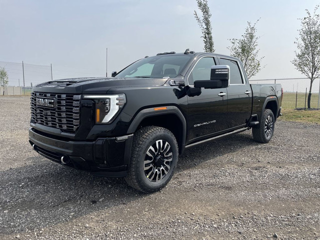 2026 GMC Sierra 3500HD Denali Ultimate in Cars & Trucks in Calgary - Image 4