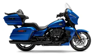 The Street Glide Ultra is made for two-up touring, with a powerful V-twin engine, spacious storage,...