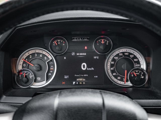 2017 Ram 1500 Laramie in Cars & Trucks in Barrie - Image 3