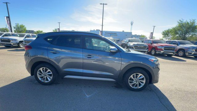 2017 Hyundai Tucson SE | Leather Seats | Backup Camera in Cars & Trucks in Edmonton - Image 4