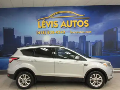 FORD ESCAPE 2017 SE AWD ECOBOOST TOUT ÉQUIPÉ / INTÉRIEUR EN TISSU CHAUFFANT / CAMÉRA DE RECUL / BLUE...