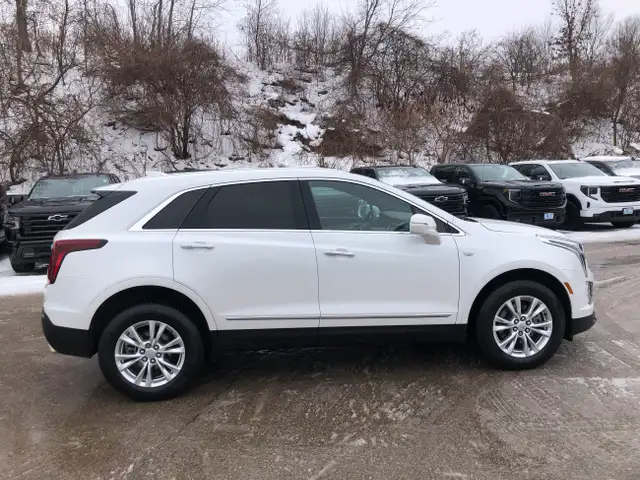 2020 Cadillac XT5 Luxury FWD in Cars & Trucks in London - Image 5