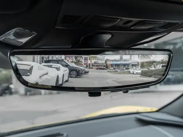 2025 Chevrolet Corvette 2LT- Performance Exhaust| Low-Profile Re in Cars & Trucks in Markham / York Region - Image 38