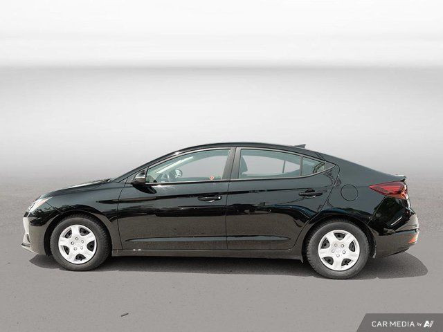 2020 Hyundai Elantra Preferred | Car Play | Heated Steering in Cars & Trucks in Hamilton - Image 2