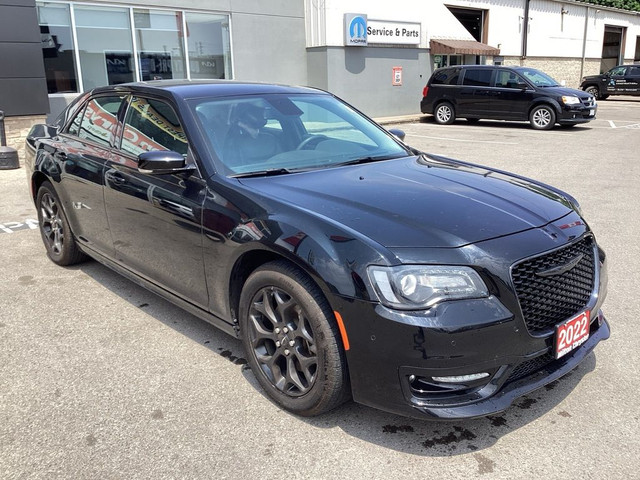 2022 Chrysler 300 300 Touring L in Cars & Trucks in Oakville / Halton Region - Image 3