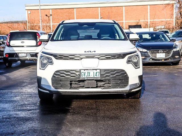 2023 Kia Niro EV Premium | Sunroof | Carplay | Dual Zone Climate in Cars & Trucks in Oakville / Halton Region - Image 2