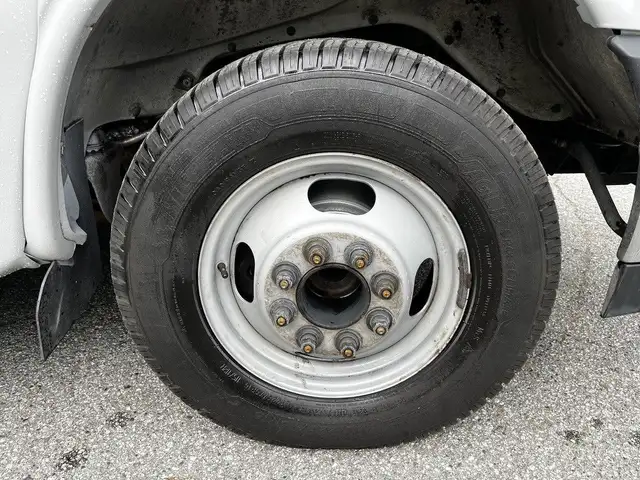2019 Chevrolet Express 4500 22 Passenger Wheelchair Accessible S in Heavy Trucks in Delta/Surrey/Langley - Image 45