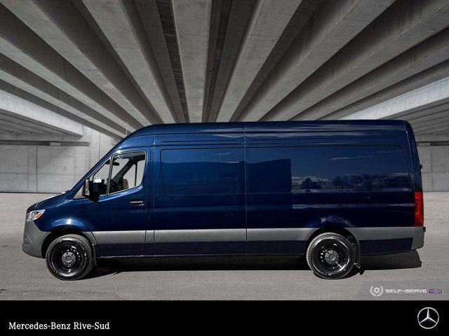 2025 Mercedes-Benz Sprinter 2500 170 Wheelbase High Roof RWD in Cars & Trucks in Longueuil / South Shore - Image 2