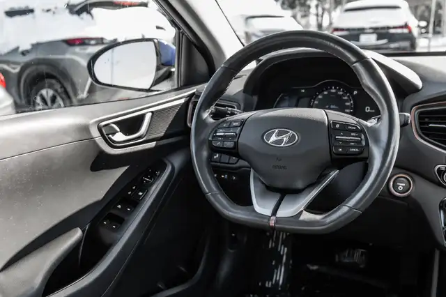 2019 Hyundai Ioniq Electric Preferred * Carplay * Climatisation  in Cars & Trucks in City of Montréal - Image 32