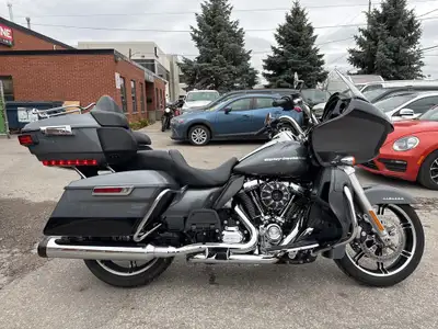 Check out this 2021 CANADIAN Harley-Davidson Road Glide Limited 114cu with only 60,472kms. Be sure t...