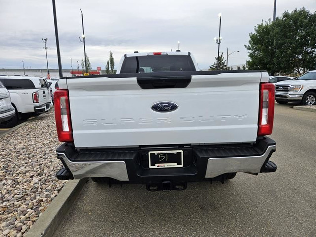 2023 Ford Super Duty F-250 SRW XLT 4WD Crew Cab 8' Box, 7.3L V8  in Cars & Trucks in St. Albert - Image 4