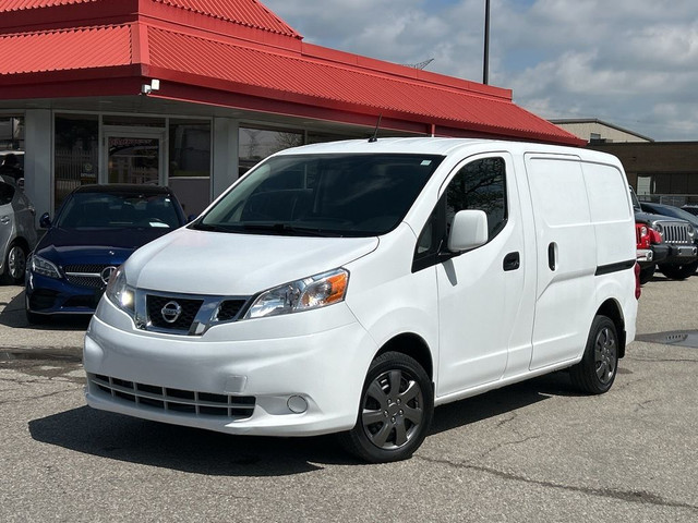 2018 Nissan NV200 Compact Cargo SV Shelving Unit/Shelves Low Km' in Cars & Trucks in Oakville / Halton Region
