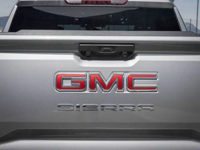 2024 GMC Sierra 1500 Pro | 5.3L in Cars & Trucks in Tricities/Pitt/Maple - Image 7