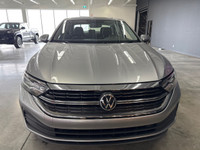 Volkswagen Jetta Trendline 2024 – Manuelle, Grise, 12 166 km! Conduite européenne. Plaisir pur. Écon... (image 2)