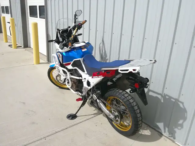 2018 Honda Africa Twin Adventure DCT $113 B/W OAC in Sport Touring in Edmonton - Image 7