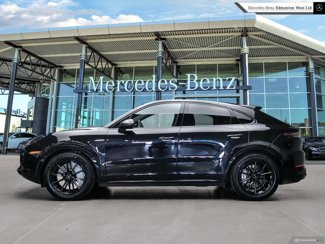 2020 Porsche Cayenne Turbo Coupe One Owner - Very Low Kilometers in Cars & Trucks in Edmonton - Image 3