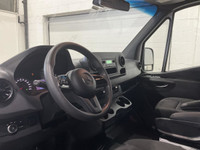 Découvrez le Mercedes-Benz Sprinter 2022 version 2500 4 cyl. en ligne toit surélevé 170 po, une solu... (image 7)