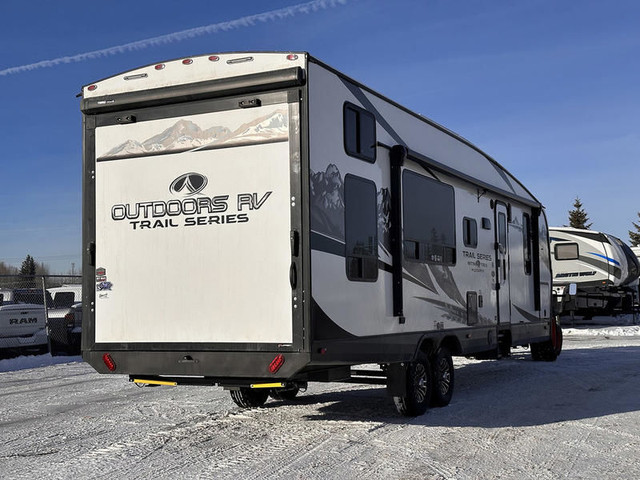 2024 Outdoors RV Trail Series 29TRX Toy Hauler Gen Sleeps 6 in Travel Trailers & Campers in Red Deer - Image 3