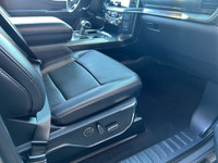 GREY ON BLACK LEATHER, LARIAT, FX4 PACKAGE, VERY CLEAN. NON SMOKER, NO ACCIDENTS, MUST BE SEEN. EVER... (image 9)