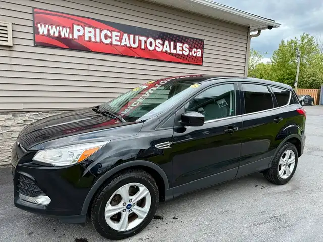 2016 Ford Escape 4WD SE - HEATED SEATS - BACKUP CAMERA dans Autos et camions dans Fredericton - Image 2