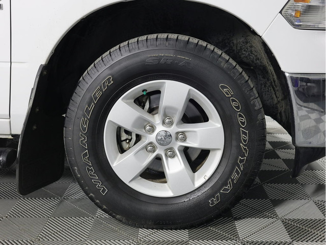 2022 Ram 1500 Classic SLT | HEATED SEATS | SIDE STEPS | in Cars & Trucks in Calgary - Image 4