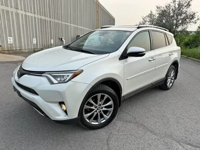 2016 Toyota RAV4 Limited / BEAUTIFUL WHITE ON PEANUT BUTTER  in Cars & Trucks in Ottawa - Image 2