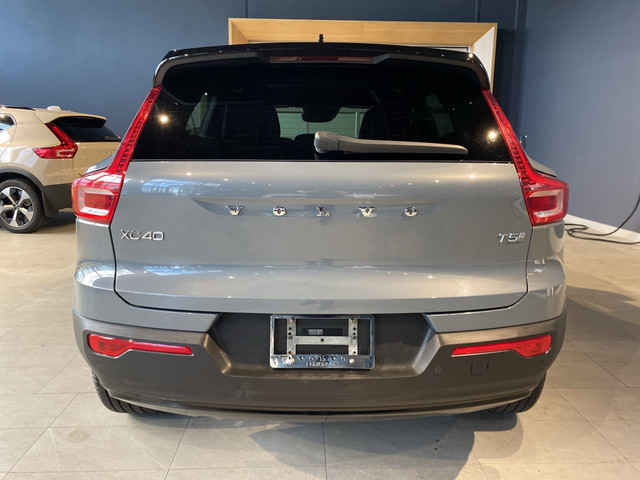 2021 Volvo XC40 T5 AWD R-Design in Cars & Trucks in Edmonton - Image 4
