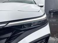 ==== 2024 Hyundai Elantra Preferred w/Tech Package | CarPlay | Sunroof | Heated Seats ==== Sleek, fu... (image 9)
