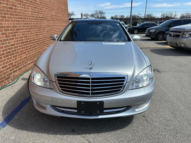 2009 Mercedes-Benz S-Class 4dr Sdn 5.5L V8 4MATIC in Cars & Trucks in Oakville / Halton Region - Image 3