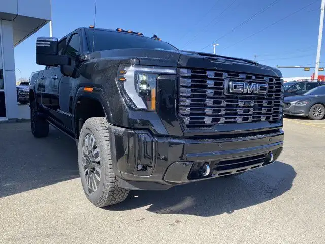 2025 GMC Sierra 3500HD Crew Cab Denali Ultimate in Cars & Trucks in Edmonton - Image 9
