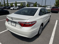 PRIX ET QUALITÉ IMBATTABLE venez découvrir notre TOYOTA CAMRY 2015 XSE CUIR/TISSUS SIÈGES CHAUF ÉCRA... (image 4)