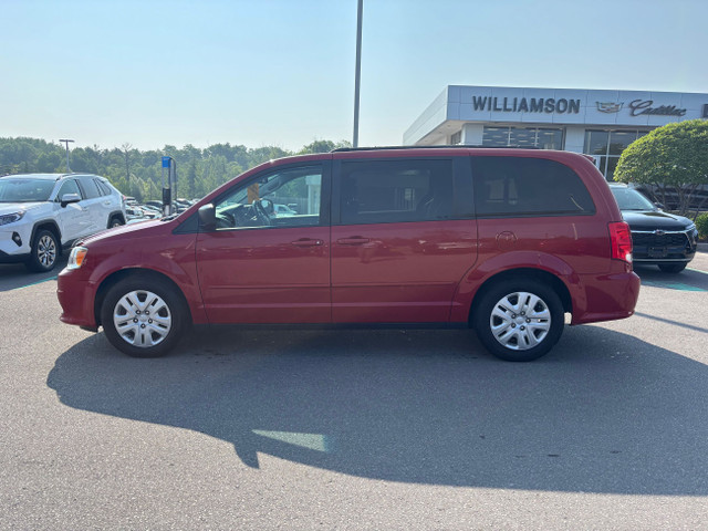 2016 Dodge Grand Caravan SE/SXT CLOTH BUCKET SEATS | BLUETOOT... in Cars & Trucks in Kawartha Lakes - Image 4