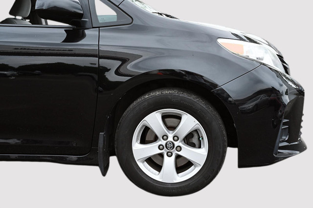 2020 Toyota Sienna LE + 8 PASSAGERS + UN PROPRIETAIRE LE FWD in Cars & Trucks in Longueuil / South Shore - Image 4