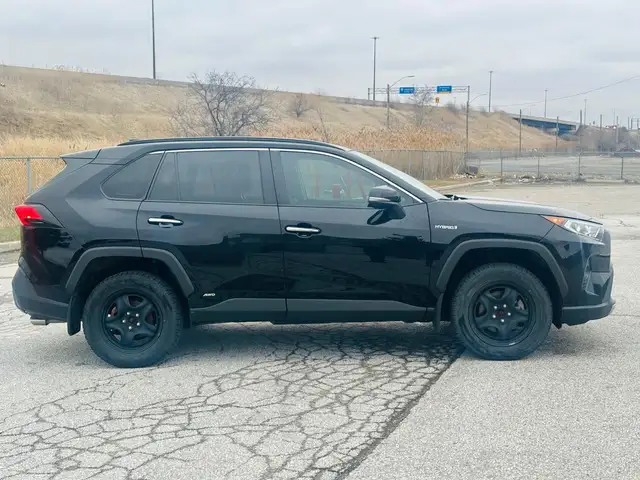 2019 Toyota RAV4 Hybrid Limited62940368978945124