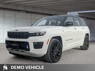 This Jeep Grand Cherokee 4xe has a trusty Intercooled Turbo Gas/Electric I-4 2.0 L/122 engine poweri...