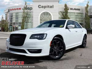 2022 Chrysler 300 300 Touring L | AWD | Accident Free CarFax |