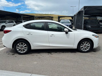 2018 MAZDA MAZDA3 SE | BLUETOOTH FEATURES INCLUDE: - Emergency brake assist - Tire pressure monitori... (image 6)