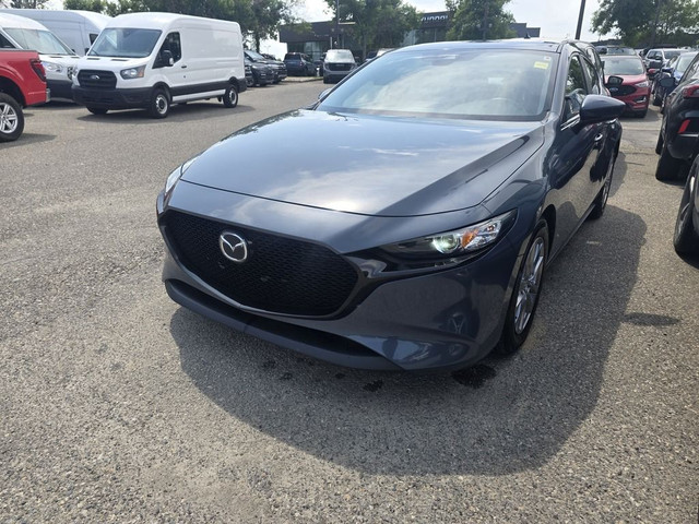 2019 Mazda Mazda3 GS AWD | SUNROOF | HTD LTH SEATS in Cars & Trucks in Calgary - Image 3