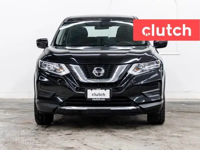 2019 Nissan Rogue S w/ Apple CarPlay & Android Auto, Rearview Ca dans Autos et camions dans Ottawa - Image 4