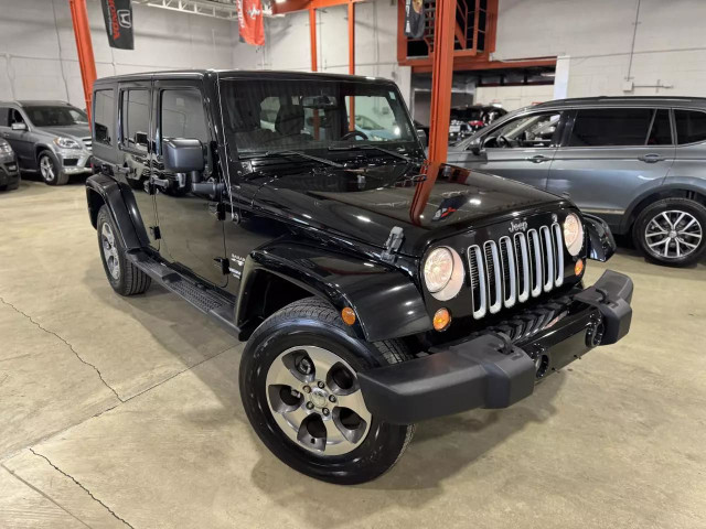 2017 JEEP Wrangler Unlimited Sahara in Cars & Trucks in City of Montréal - Image 4