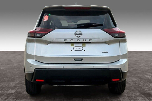 2025 Nissan Rogue SV AWD in Cars & Trucks in Edmonton - Image 4