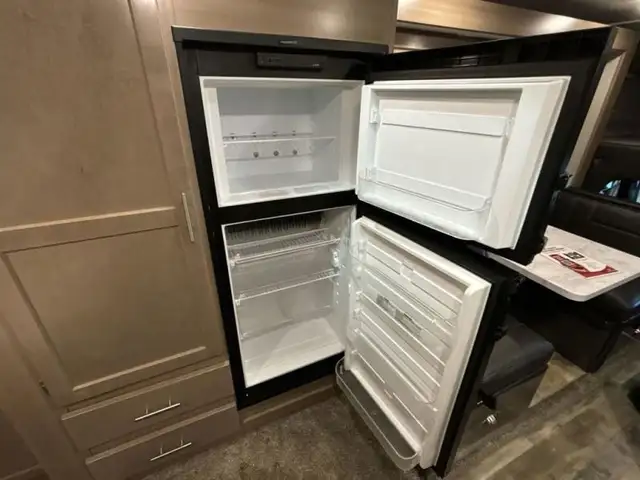 2023 Adventurer LP Class C Adventurer 24DS in RVs & Motorhomes in St. Albert - Image 28