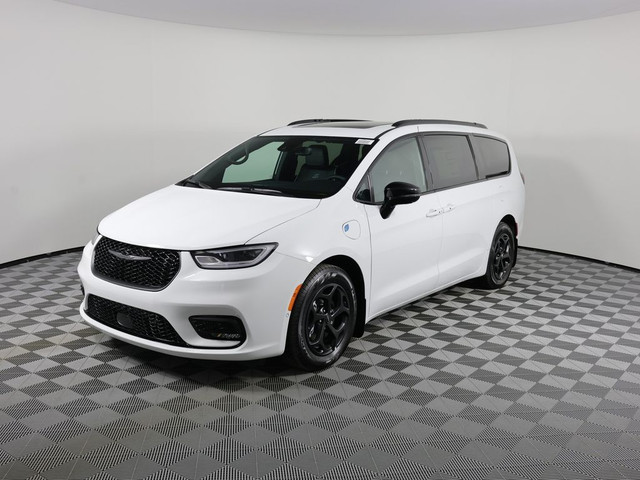 2024 Chrysler Pacifica Hybrid PREMIUM S APPEARANCE in Cars & Trucks in Calgary
