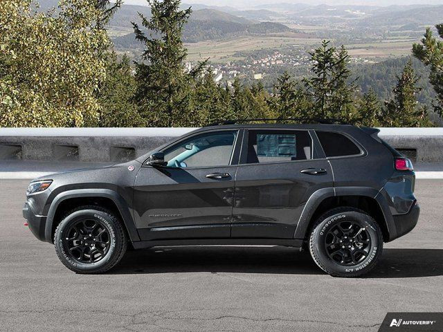  2022 Jeep Cherokee Trailhawk in Cars & Trucks in Moncton - Image 2