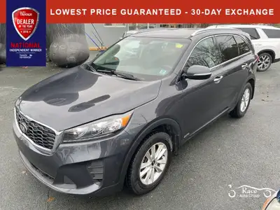 Keyless Entry | Rear Parking Camera | Roof Rack | Bluetooth ALL CREDIT IS WELCOME! $0 DOWN FINANCE O...