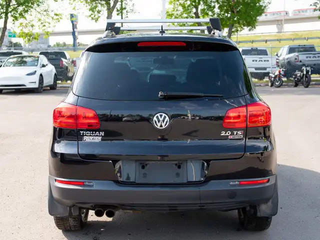 2016 Volkswagen Tiguan Highline AWD, Turbo, Pano Sunroof dans Autos et camions dans Calgary - Image 10