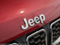 This Jeep Compass boasts a Intercooled Turbo Regular Unleaded I-4 2.0 L/122 engine powering this Aut... (image 8)