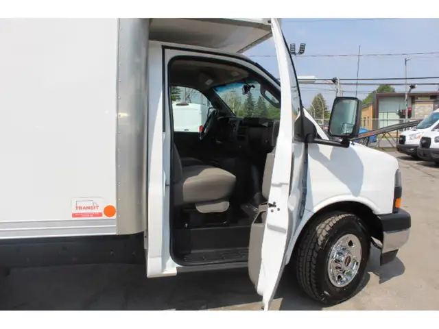 2021 GMC Savana CUBE 14 PIEDS + DECK 6.6 LITRES 1 SEUL PROPRIO in Cars & Trucks in Laval / North Shore - Image 23