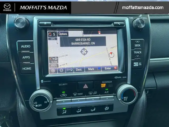 2014 Toyota Camry SE dans Autos et camions dans Barrie - Image 23