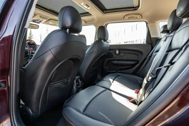 2019 Mini Clubman Cooper | LOW KM'S | ACCIDENT FREE dans Autos et camions dans Ville d’Edmonton - Image 19